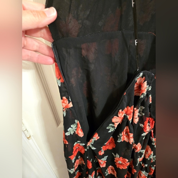 Lulu's Black and Red Floral Backless Dress Jane Anne Size XL - Picture 8 of 15